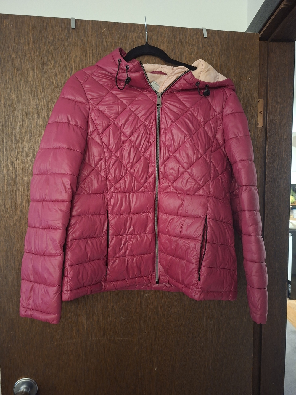 Noize Raspberry Quilted Hooded Puffer Jacket Size L